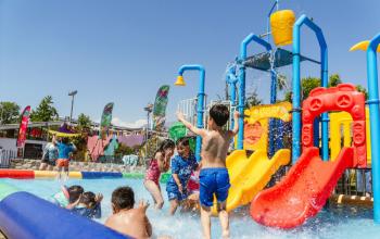 Piscina en la Fiesta Institucional
