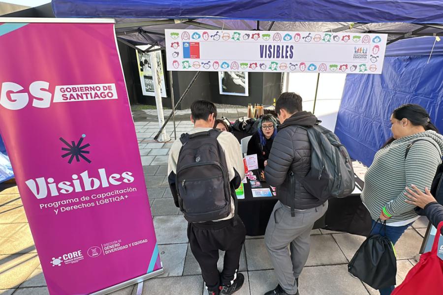 stand de atención Visibles